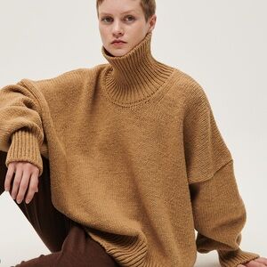 Babaa jumper no. 17 in Arcilla.